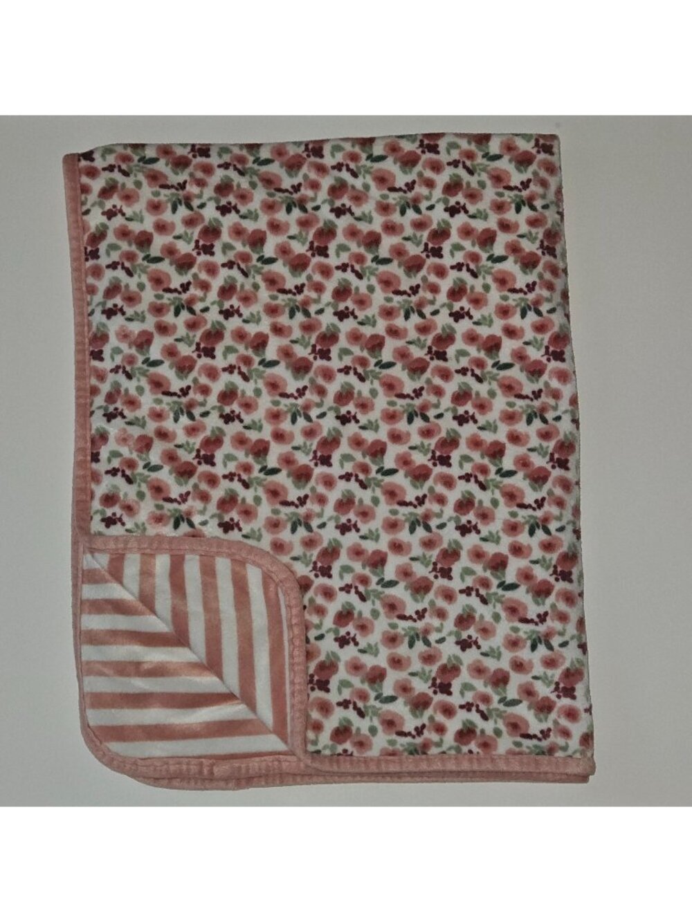 Modern Baby Gerber Fleece Baby Blanket Reversible Pink Green White Floral Stripe
